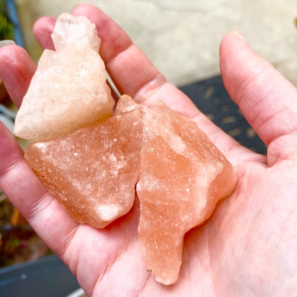 Hymalian Salt Rocks - Three Pieces. - Picture 5 of 5